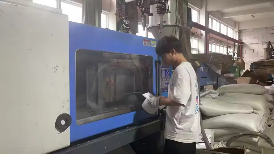 ningbo aoshun electrical 공장 생산 라인